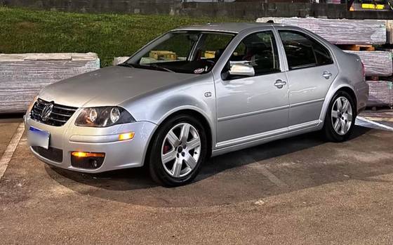 VOLKSWAGEN BORA 2.0 MI 8V GASOLINA 4P TIPTRONIC VOLKSWAGEN BORA 2.0 MI 8V GASOLINA 4P TIPTRONIC